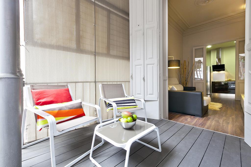 Apartament Eixample Patio Views With Amazing Terrace Barcelona